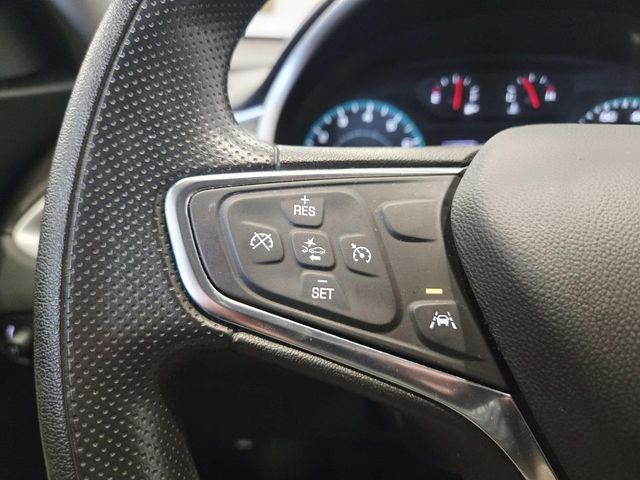 Chevrolet Malibu Vehicle Full-screen Gallery Image 16