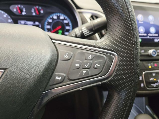 Chevrolet Malibu Vehicle Full-screen Gallery Image 17