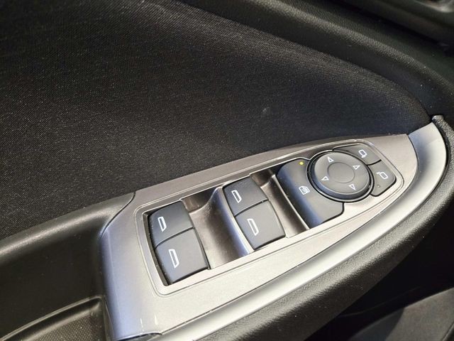 Chevrolet Malibu Vehicle Full-screen Gallery Image 27
