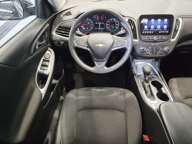Chevrolet Malibu Vehicle Full-screen Gallery Image 07