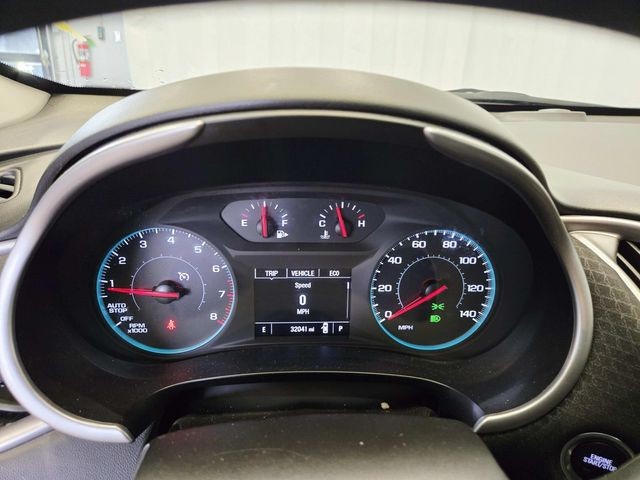 Chevrolet Malibu Vehicle Full-screen Gallery Image 18