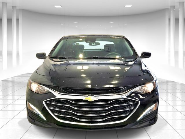Chevrolet Malibu Vehicle Full-screen Gallery Image 05