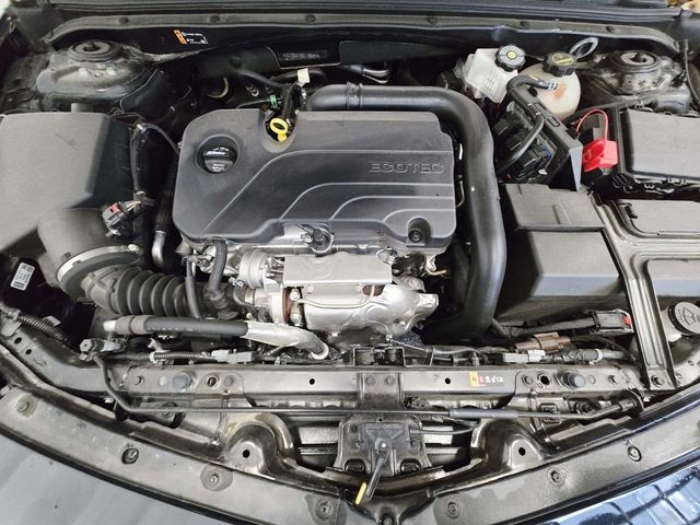 Chevrolet Malibu Vehicle Full-screen Gallery Image 13