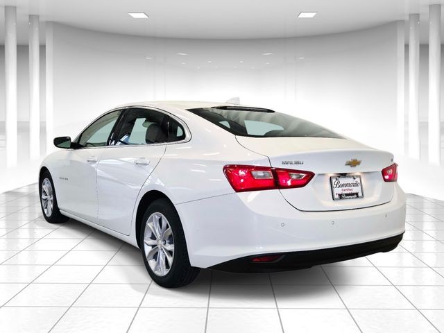 Chevrolet Malibu Vehicle Full-screen Gallery Image 03