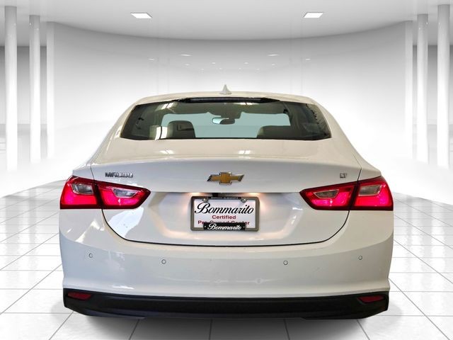 Chevrolet Malibu Vehicle Full-screen Gallery Image 04