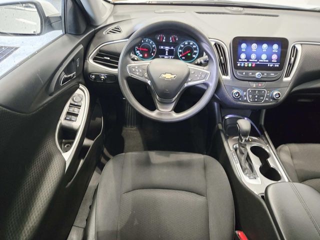 Chevrolet Malibu Vehicle Full-screen Gallery Image 07