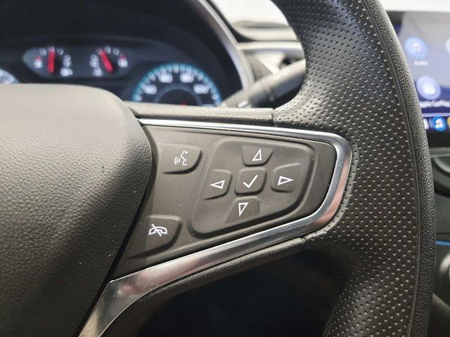 Chevrolet Malibu Vehicle Full-screen Gallery Image 17