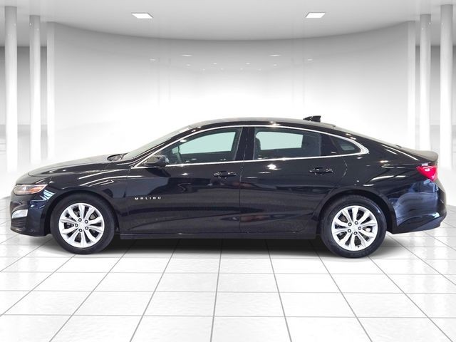 Chevrolet Malibu Vehicle Full-screen Gallery Image 02