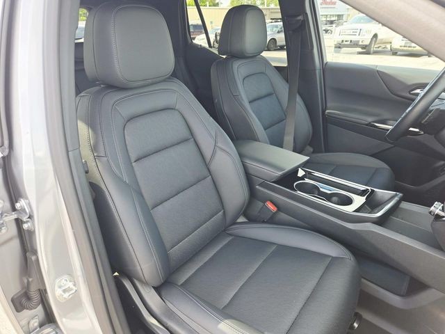 Chevrolet Equinox Vehicle Full-screen Gallery Image 12