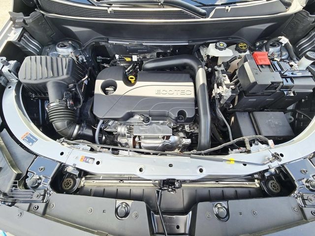 Chevrolet Equinox Vehicle Full-screen Gallery Image 13