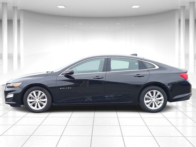 Chevrolet Malibu Vehicle Full-screen Gallery Image 02