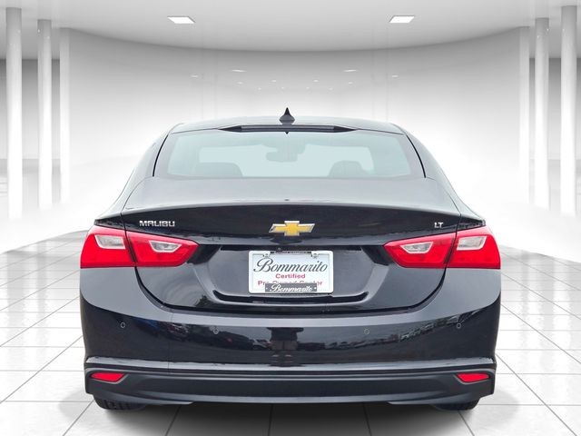Chevrolet Malibu Vehicle Full-screen Gallery Image 04