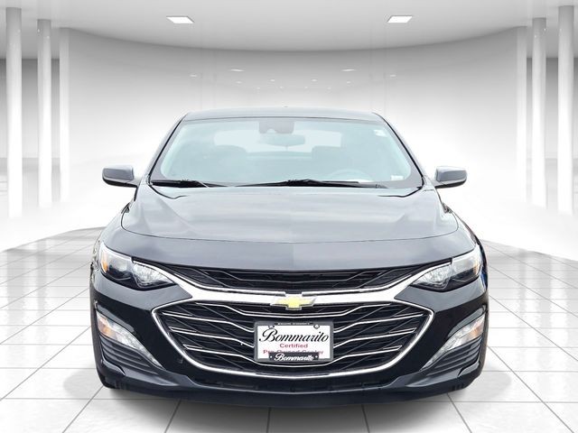 Chevrolet Malibu Vehicle Full-screen Gallery Image 05
