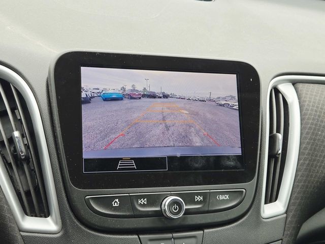 Chevrolet Malibu Vehicle Full-screen Gallery Image 09
