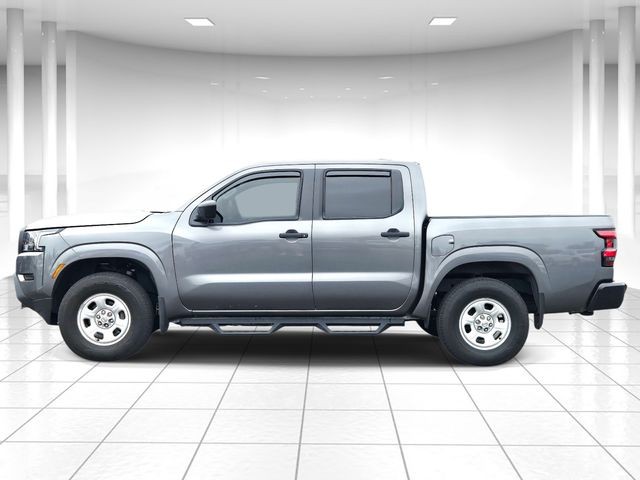 Nissan Frontier Vehicle Full-screen Gallery Image 02
