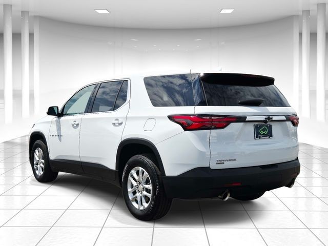 Chevrolet Traverse Limited Vehicle Full-screen Gallery Image 03