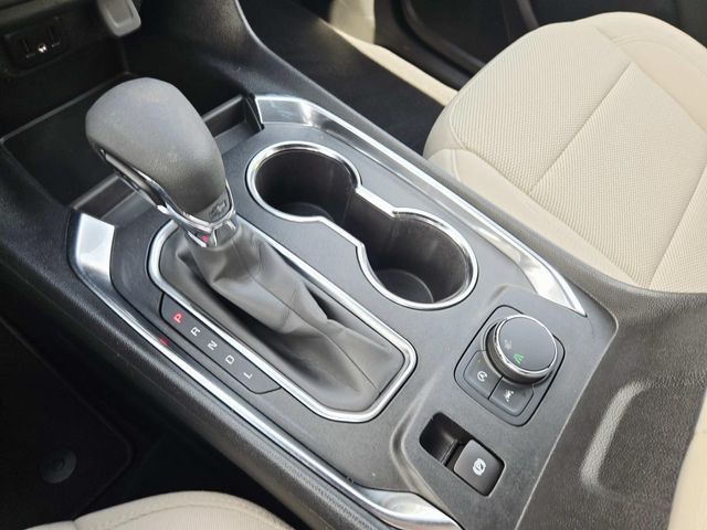 Chevrolet Traverse Limited Vehicle Full-screen Gallery Image 26