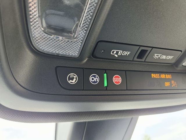 Chevrolet Traverse Limited Vehicle Full-screen Gallery Image 29