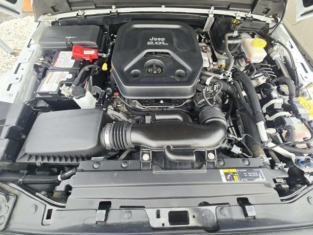 Jeep Wrangler Unlimited Vehicle Full-screen Gallery Image 16