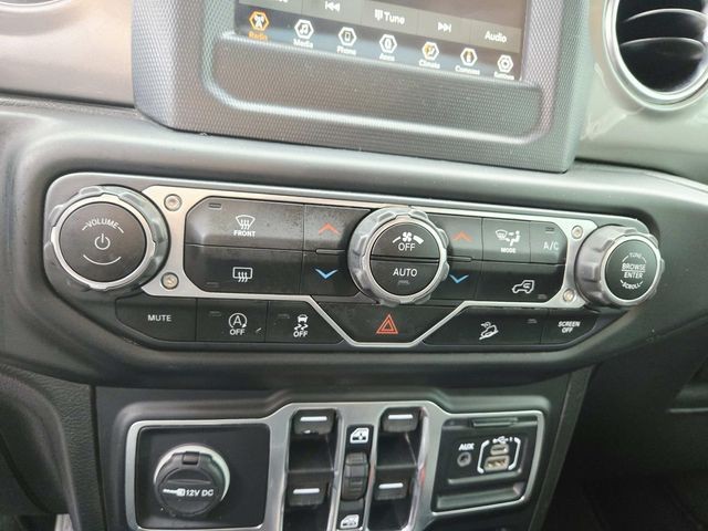 Jeep Wrangler Unlimited Vehicle Full-screen Gallery Image 27