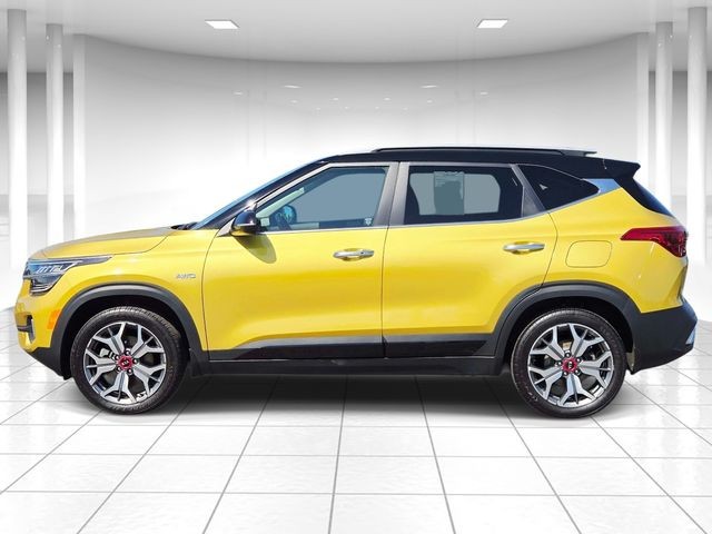 Kia Seltos Vehicle Full-screen Gallery Image 02
