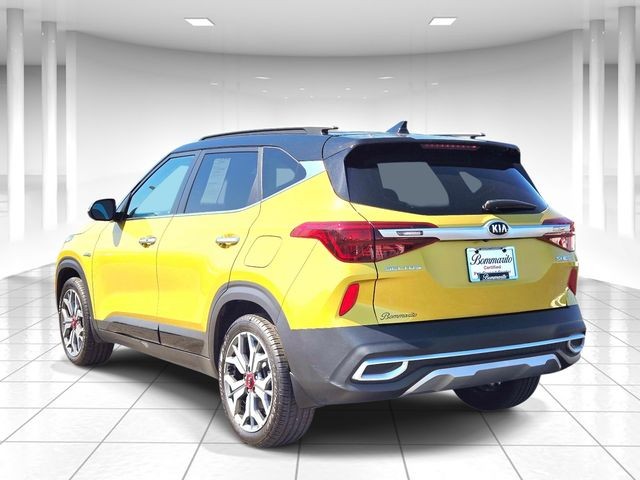 Kia Seltos Vehicle Full-screen Gallery Image 03