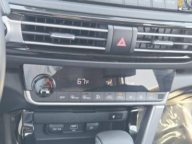 Kia Seltos Vehicle Full-screen Gallery Image 26