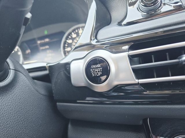 Kia Seltos Vehicle Full-screen Gallery Image 30