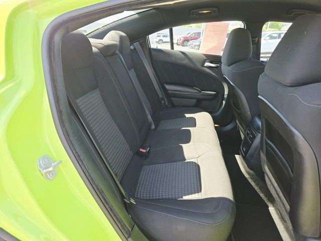 Dodge Charger Vehicle Full-screen Gallery Image 11