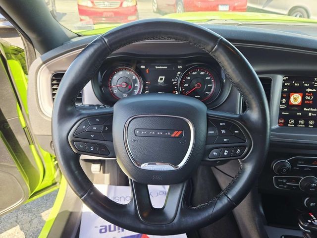 Dodge Charger Vehicle Full-screen Gallery Image 15