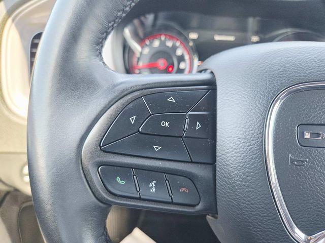Dodge Charger Vehicle Full-screen Gallery Image 16