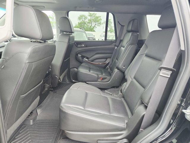 GMC Yukon Vehicle Full-screen Gallery Image 10
