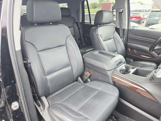 GMC Yukon Vehicle Full-screen Gallery Image 15