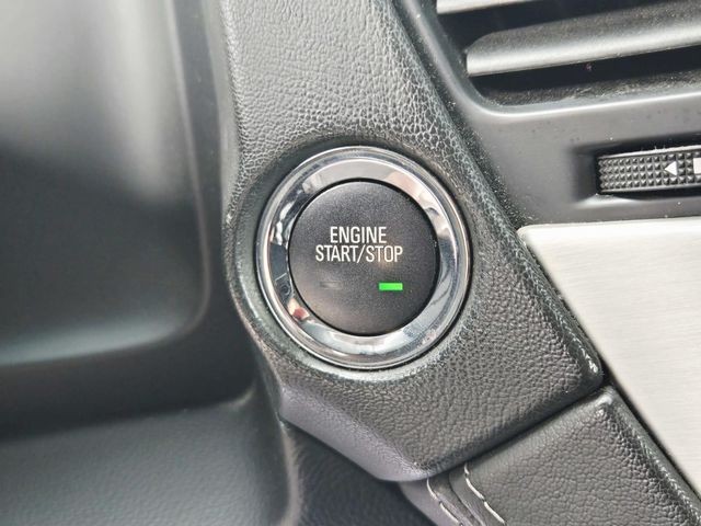 GMC Yukon Vehicle Full-screen Gallery Image 29