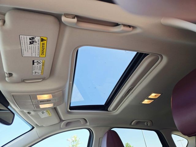 Mazda CX-5 Vehicle Full-screen Gallery Image 06