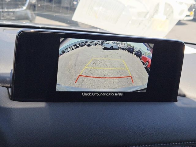 Mazda CX-5 Vehicle Full-screen Gallery Image 23