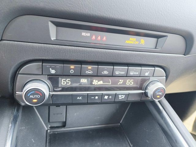 Mazda CX-5 Vehicle Full-screen Gallery Image 24