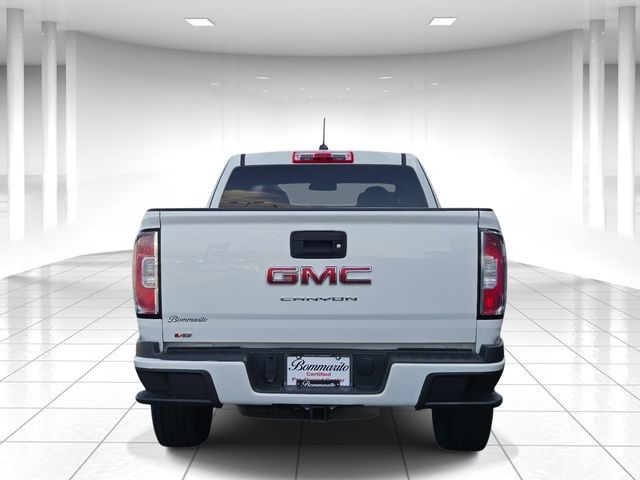 GMC Canyon Vehicle Full-screen Gallery Image 04