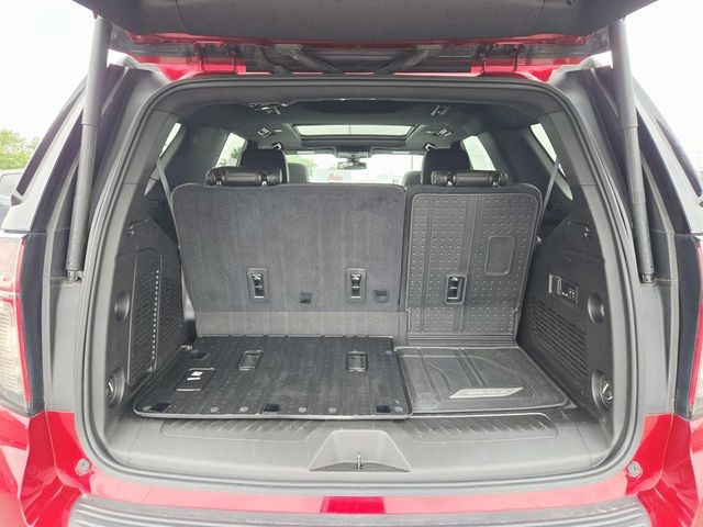 Chevrolet Tahoe Vehicle Full-screen Gallery Image 12