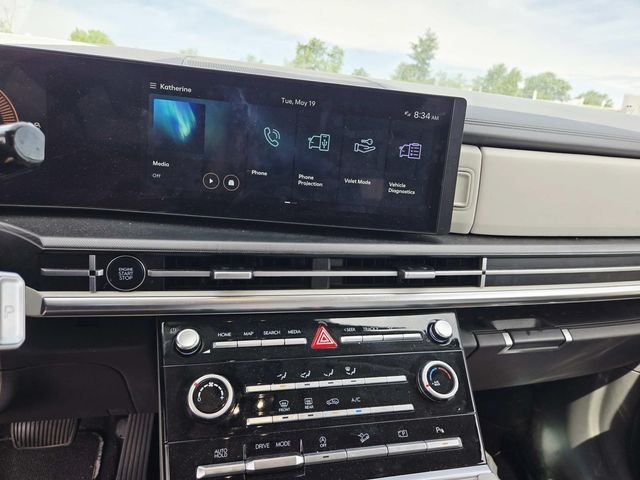 Hyundai Santa Fe Vehicle Full-screen Gallery Image 08