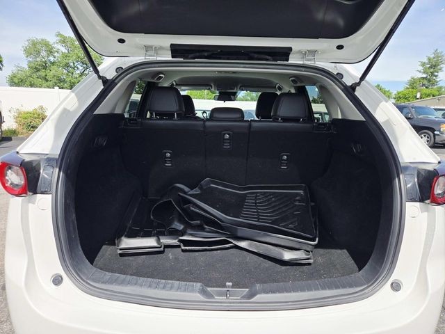 Mazda CX-5 Vehicle Full-screen Gallery Image 10