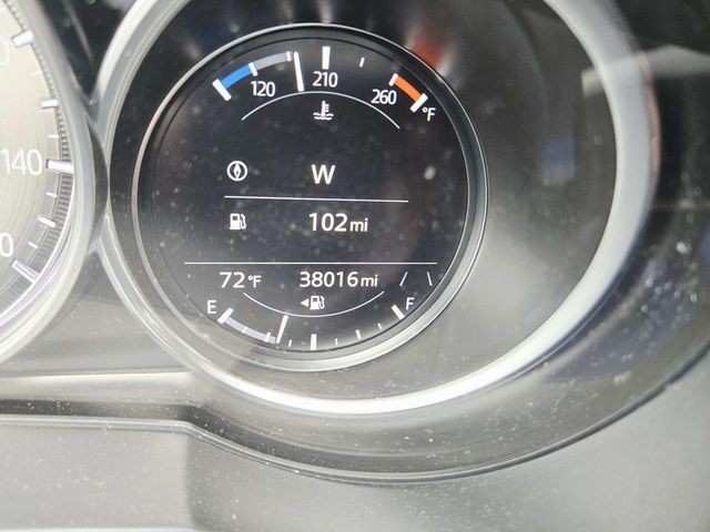Mazda CX-5 Vehicle Full-screen Gallery Image 18