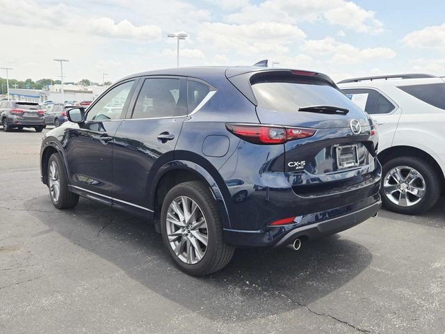 Mazda CX-5 Vehicle Full-screen Gallery Image 03