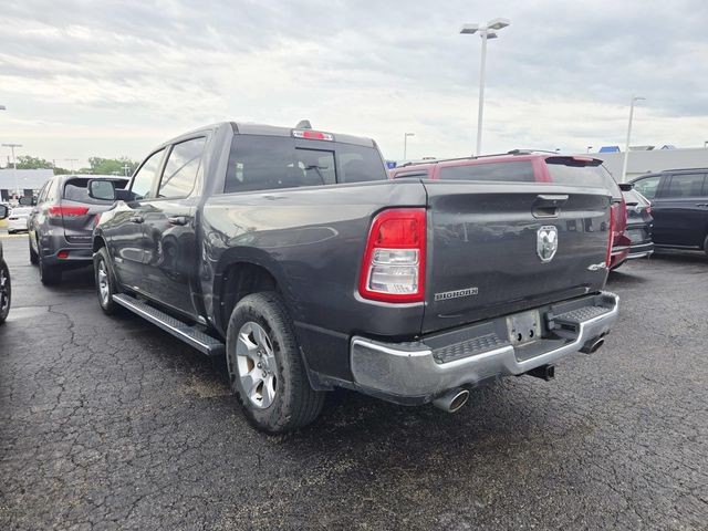 Ram 1500 Vehicle Full-screen Gallery Image 02