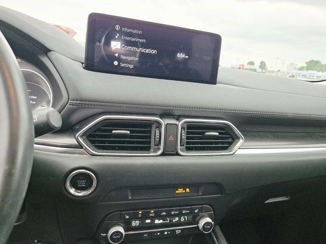 Mazda CX-5 Vehicle Full-screen Gallery Image 10