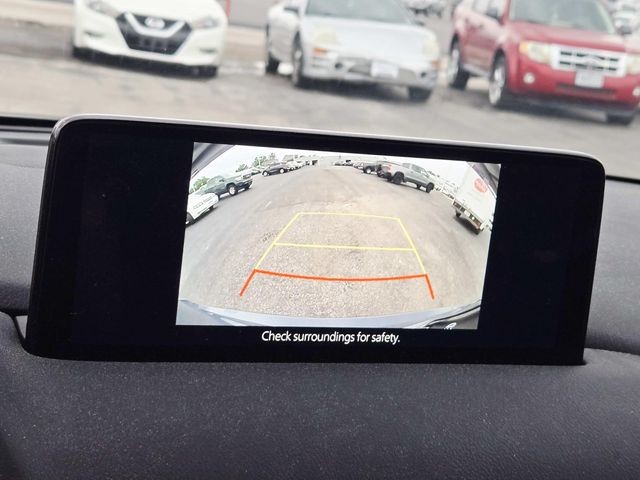Mazda CX-5 Vehicle Full-screen Gallery Image 12
