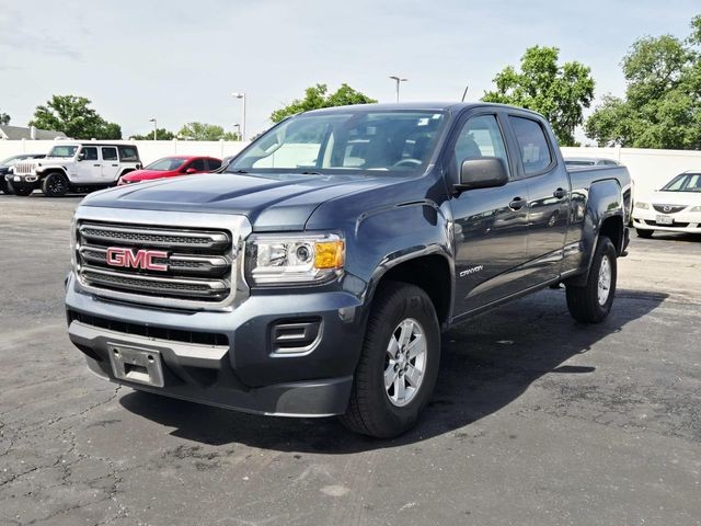 GMC Canyon Vehicle Full-screen Gallery Image 04