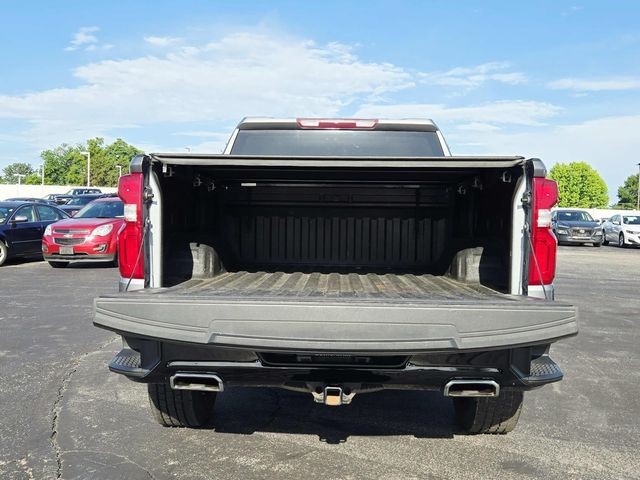 Chevrolet Silverado 1500 Vehicle Full-screen Gallery Image 10