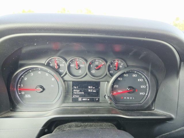 Chevrolet Silverado 1500 Vehicle Full-screen Gallery Image 18