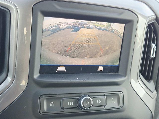 Chevrolet Silverado 1500 Vehicle Full-screen Gallery Image 22